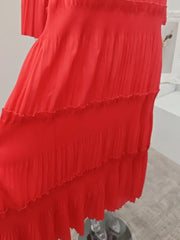 Elegant Pleated Tiered Red Midi Dress