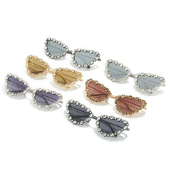 Glamorous Jeweled Heart Sunglasses