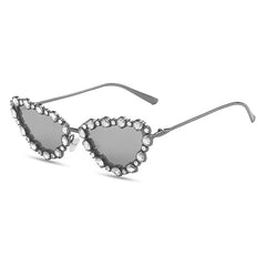 Glamorous Jeweled Heart Sunglasses