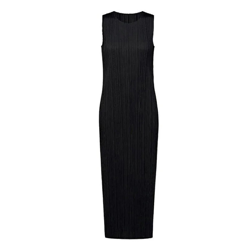 Black Sleeveless Pleated Midi Dress